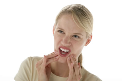 Zahnschmerz kann sehr intensiv sein